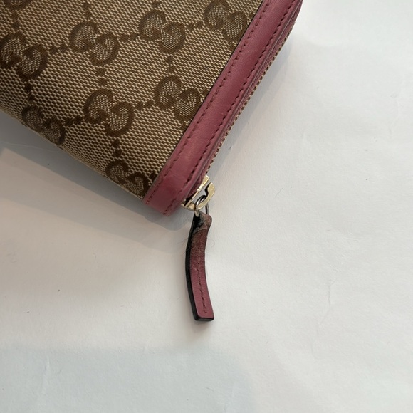 Gucci GG Authentic Pre Owned Pink & Brown Canvas Sukey Zip around long Wallet. - Picture 5 of 15